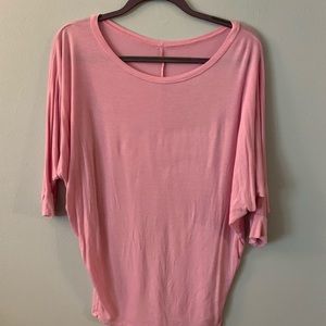 🎁3/$10🎁 Medium Dolman Top
